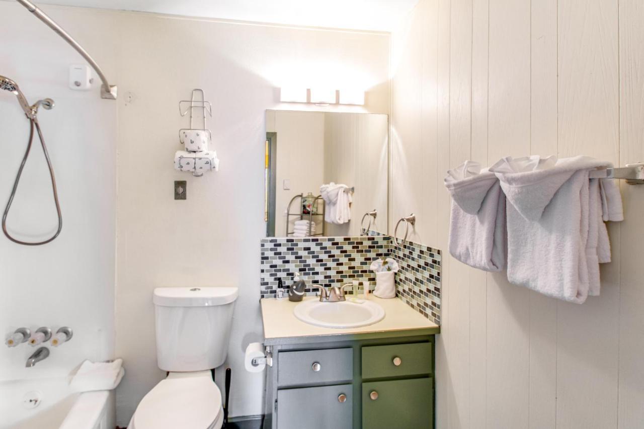 Ocean Breeze & Clam Pad Apartment Ocean Shores Bagian luar foto